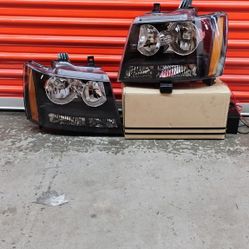 FOR (contact info removed) CHEVY TAHOE SUBURBAN BLACK HOUSING AMBER CORNER HEADLIGHTS