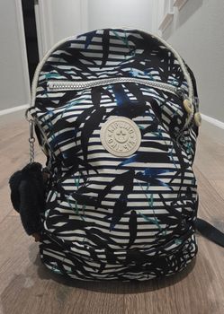 Kipling Backpack - Stylish Pattern (Excellent Condition)