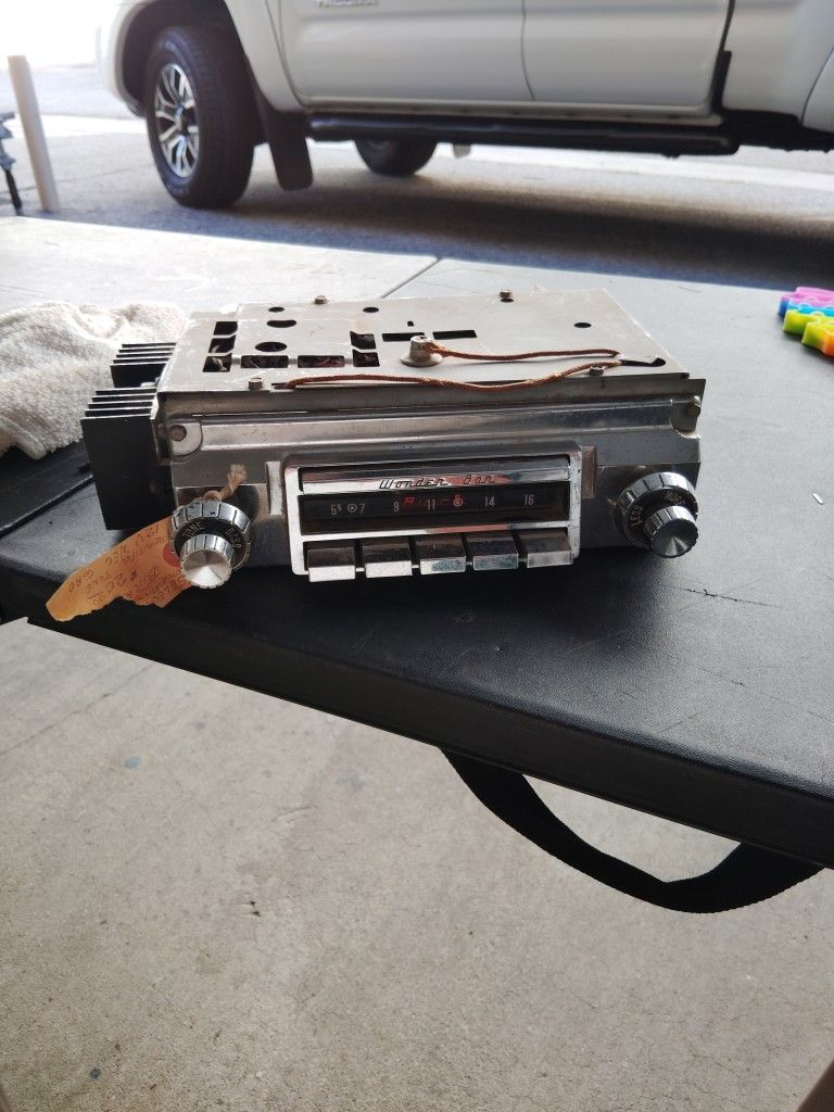 Vintage Buick Car Stereo Very Old 20 Dollars Takes 