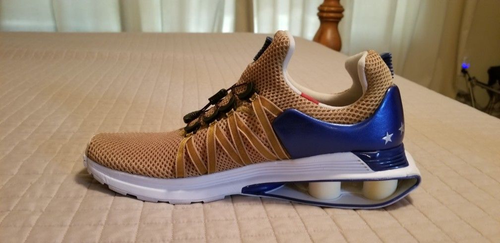 RARE Nike Shox Gravity Mens AR1999 700