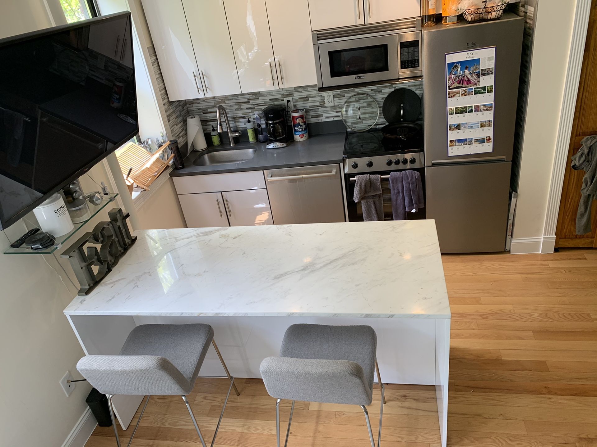 CB2 White Marble Top Kitchen Island + CB2 Fabric Bar Stools for Sale in