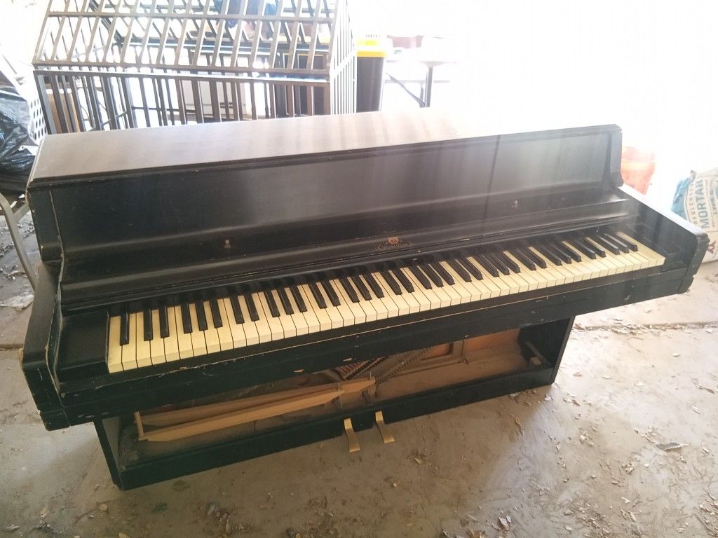Wurlitzer Piano