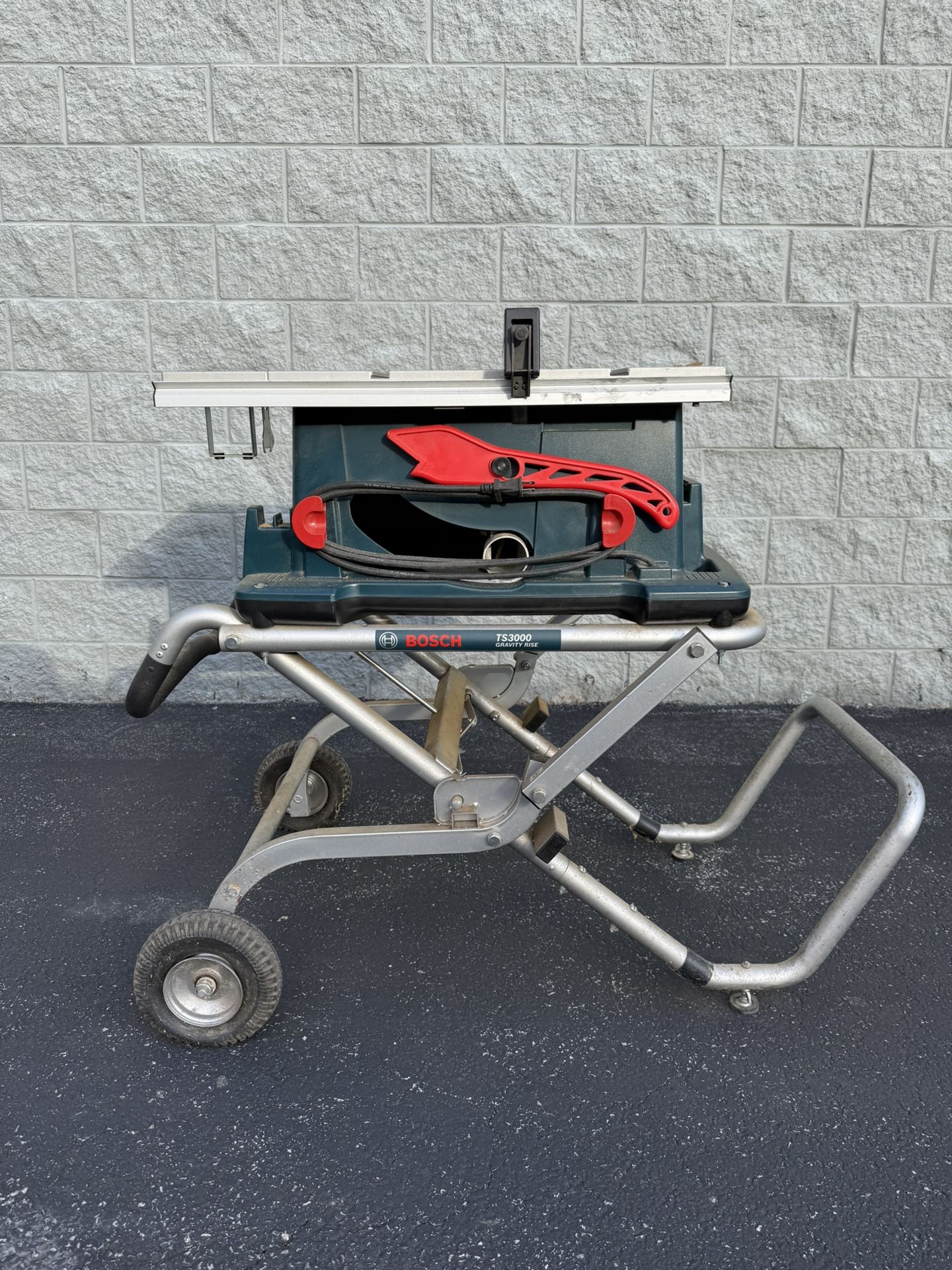 Bosch 4100 table saw Gravity-Rise Wheeled Table Saw Stand