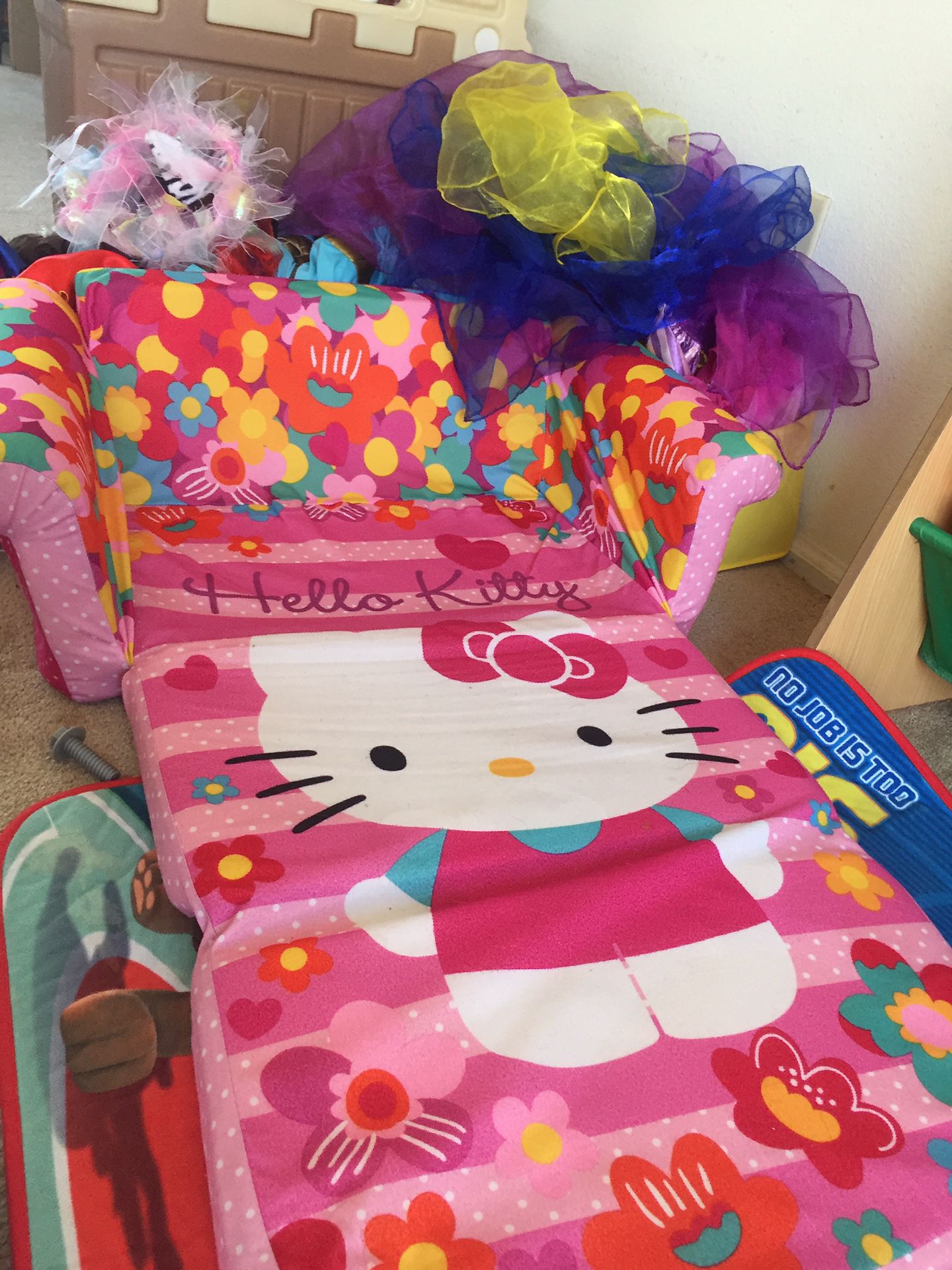 Hello kitty toddler couch
