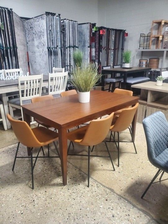 Beautiful Brown 7 Pc Dining Set With 6 Chairs