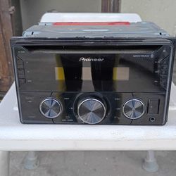 Pioneer Radio 