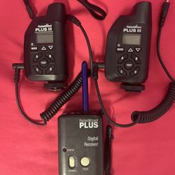 (2) Pocket Wizard Plus iii And (1) Pocket Wizard Plus