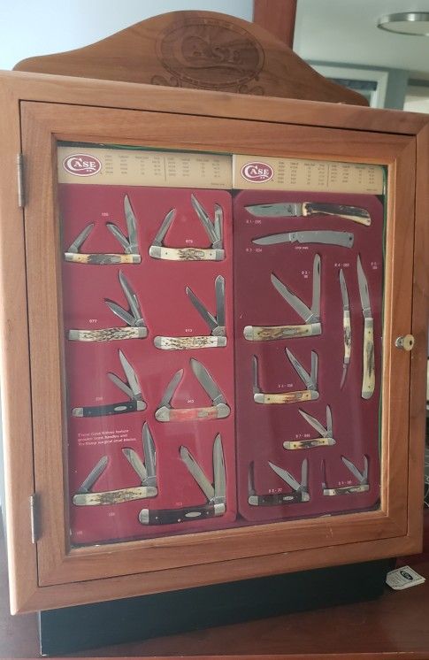 Case Knife Display With Knives