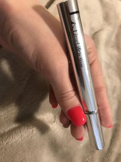 Mascara