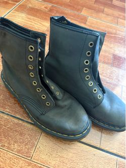 Dr Marten’s size 7 Woman