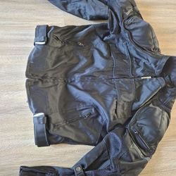 Women's vented motorcycle jacket size S in good condition