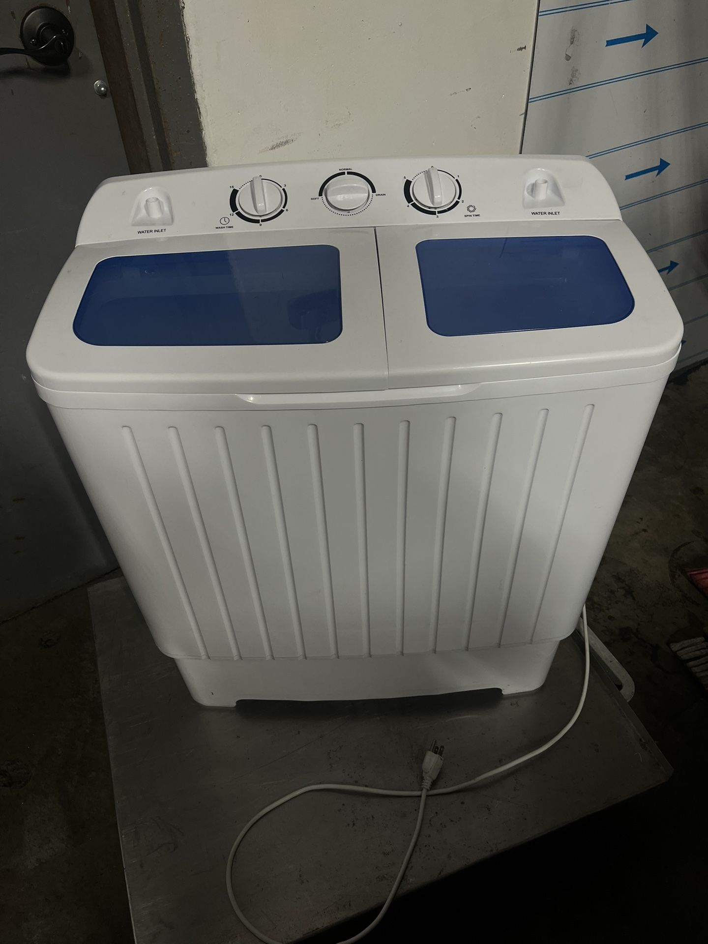 Twin Tub Washing Machine