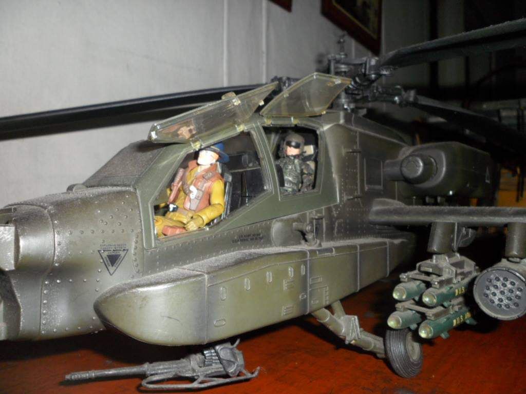 BBI Elite Force 1:18 AH-64 Apache Helicopter GI Joe scale for Sale