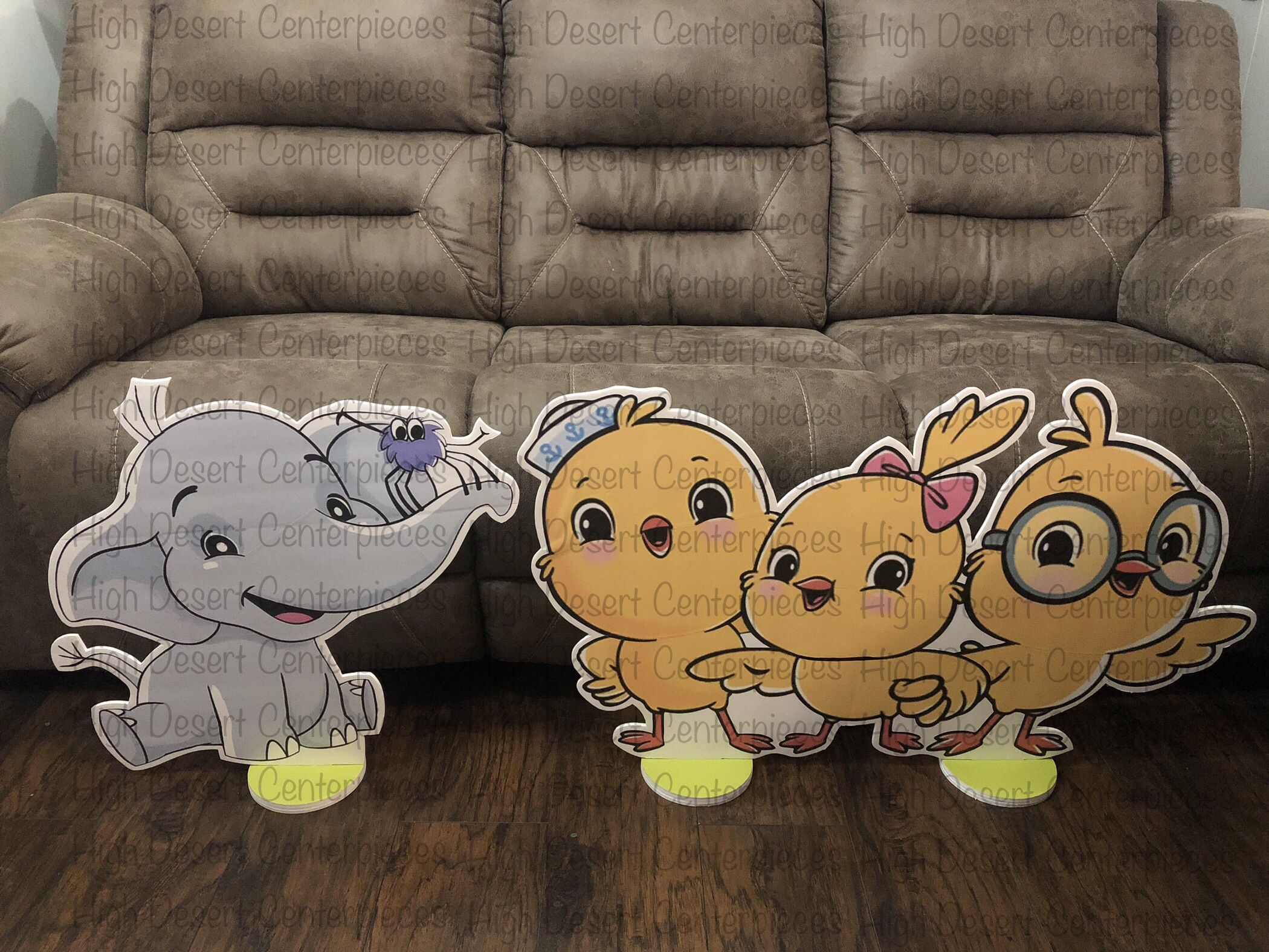 Canticos Centerpiece Props