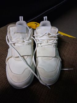 Travis Scott x Nike Zoom Field Jaxx "Sail