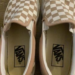 Reduced Price Brand New Vans  Women Size 5.5 Mens Size 4