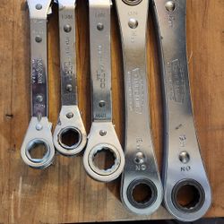 Ratcheting Box Wrenches 