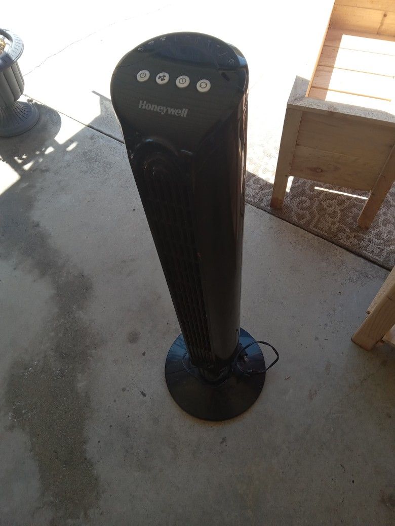 Tower Fan  Honey Brand