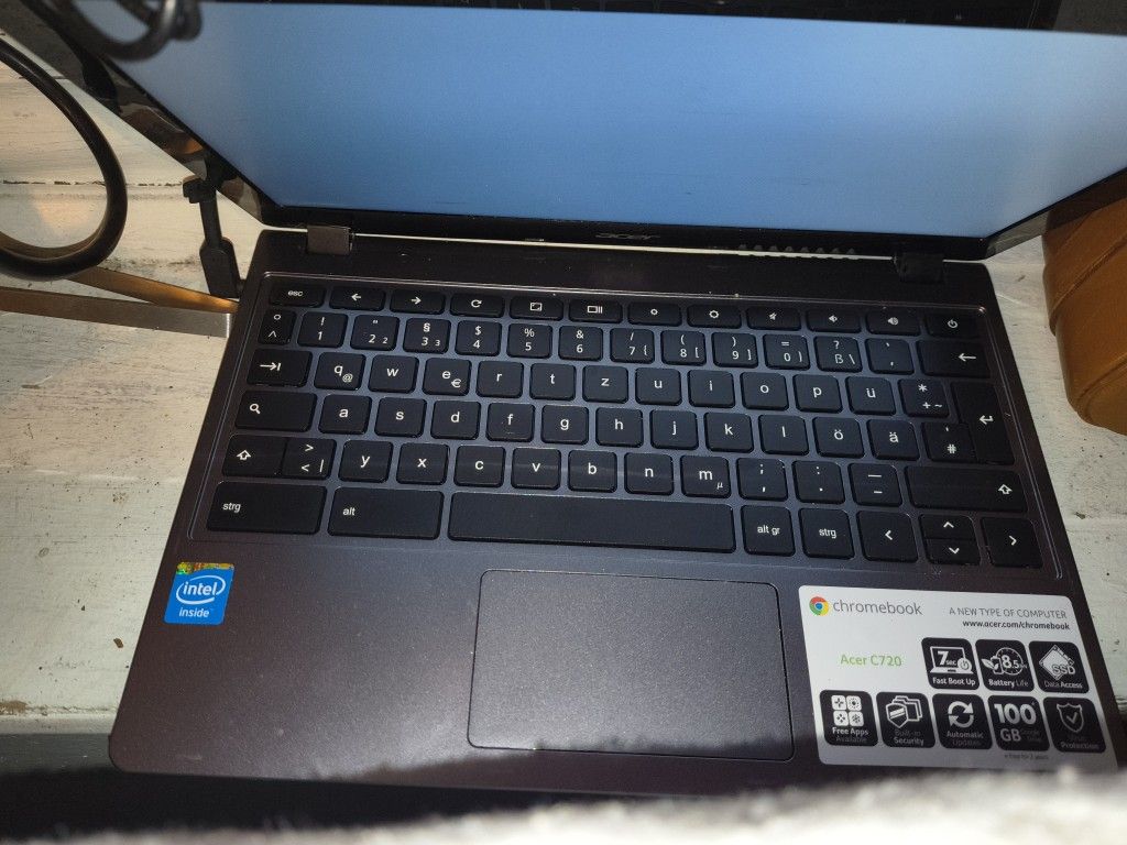 Chrome Acer Laptop