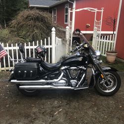 2004 Yamaha Roadstar(midnight star)