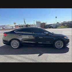 2018 Ford Fusion Hybrid 