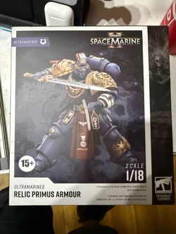 JOYTOY Warhammer 40,000 ActionFigures 1:18 Ultramarines Relic Primus Armour with Plasma Pistol and Combat Blade Collection Model Birthday Gifts