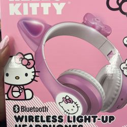 Hello Kitty Wireless Headphones