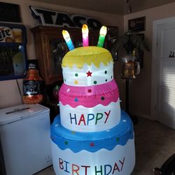 6' Birthday Cake Inflateable