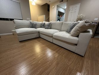 Coaster 4-Piece Sectional Couch (Brand New)