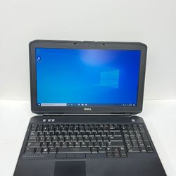 Dell Latitude E5530 16” 
Intel core i5
4GB RAM 
128GB SSD 
MINT CONDITION 👌🏽
With Original Charger 