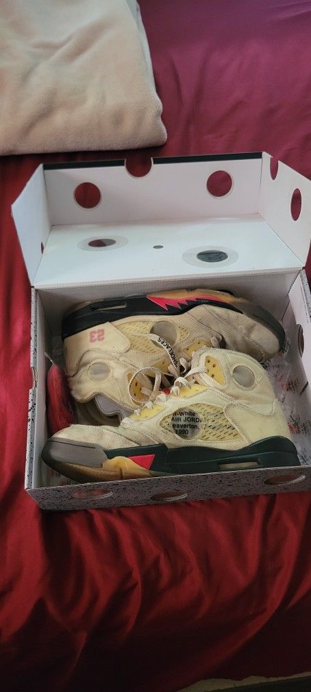 Off-White x Air Jordan 5 Retro SP "Sail" sneakers.