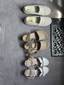 Gently used clothes for girls age 11 and gently used shoes size 3