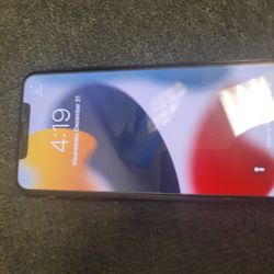 Unlocked IPhone 11 Pro Max 64gb