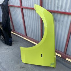 2016-2024 Chevy Camaro Left Fender 