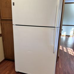 GE Fridge