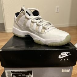Air Jordan 11 low