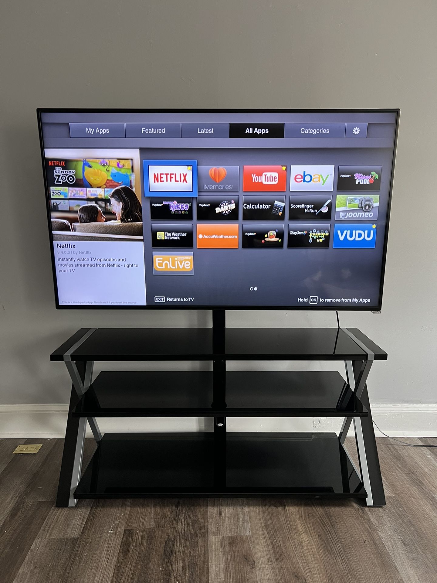 *BUNDLE* 60” VIZIO SMART TV W/ MOUNT, CUBE SHELF & GLASS TABLE