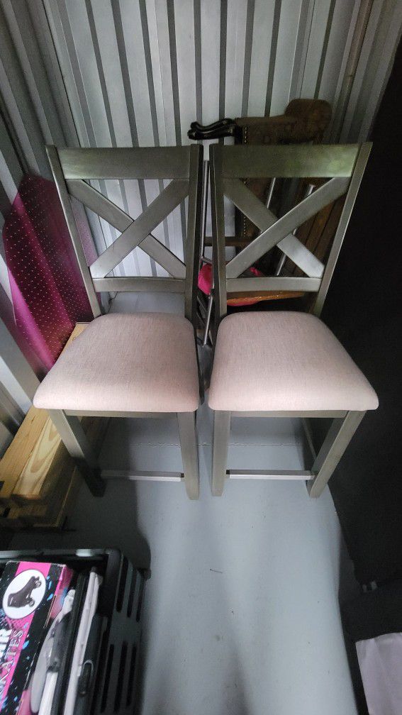 Counter Height Chairs