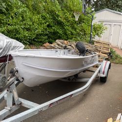 boat, trailer, motor mercury 9.9 worked only two tanks! Boat 14ft