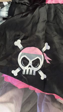 Girl pirate costume
