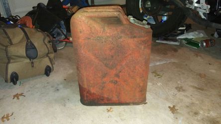 Vintage 5 gallon gas can