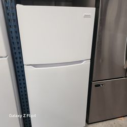 Frigidaire 13.9 Cu Ft Top Freezer Refrigerator White 