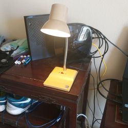 Vintage ElectriX Small Portable Table Lamp With A New Contemporary Energy-saving, Cool runnig Bulb.