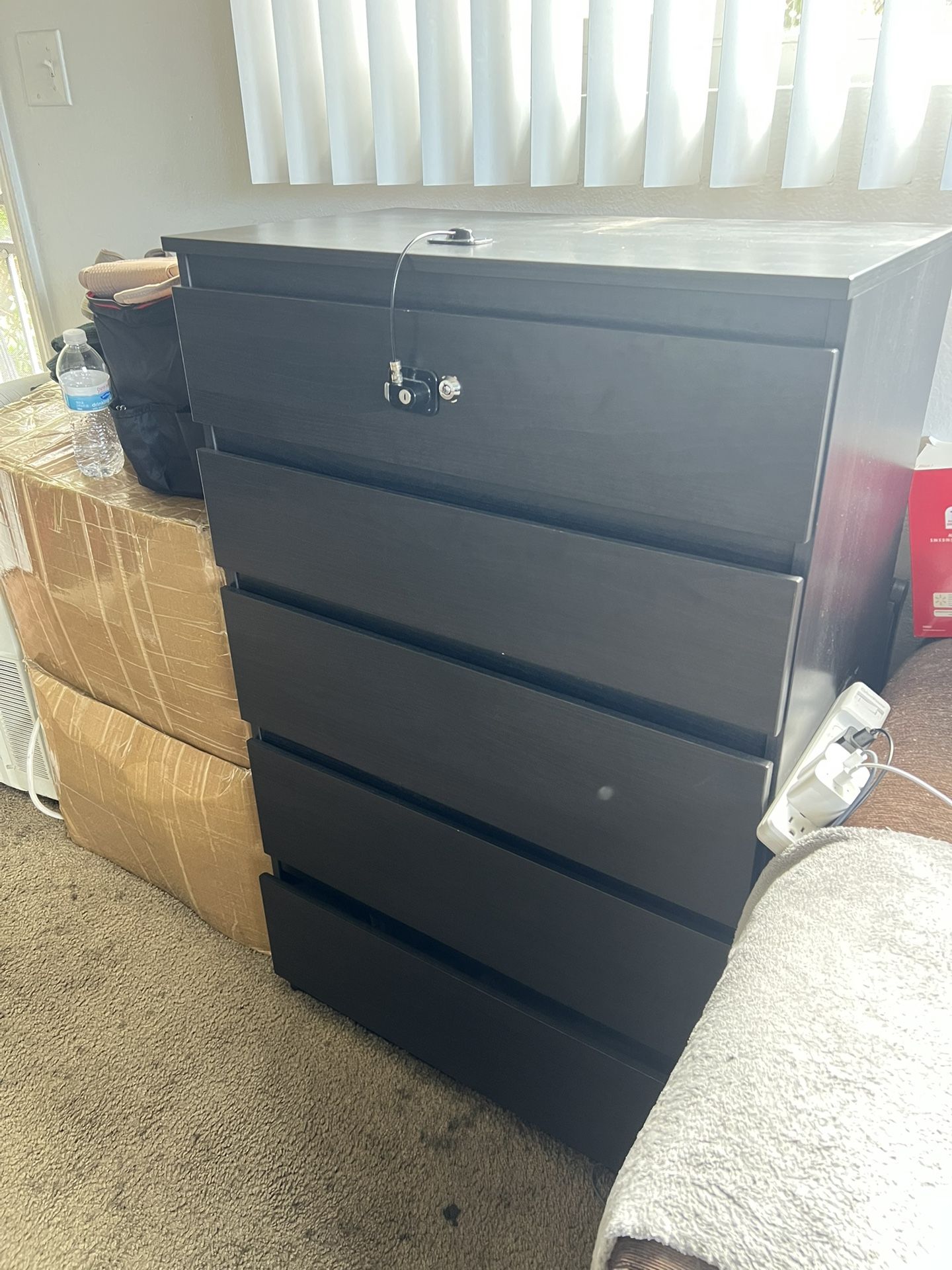Dresser