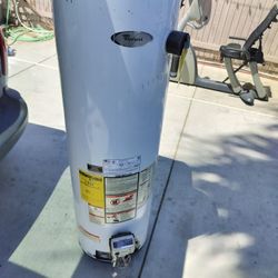 Whirlpool 40 Gallon Gas 