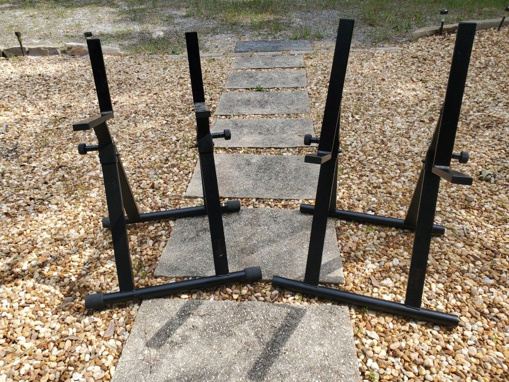 2 Deluxe Amp Stands Black (No Amp)