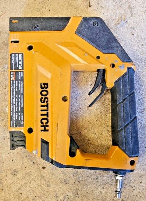 Bostitch BTFP71875 18-Gauge 3/8" Narrow Crown Heavy Duty Pneumatic Stapler