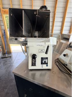 Commercial dough cutters /bread slicer
