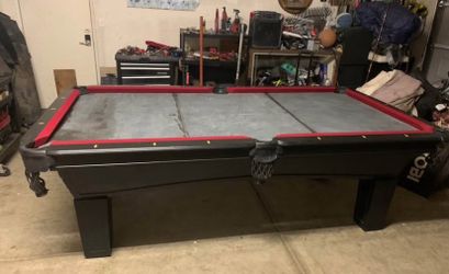Pool table