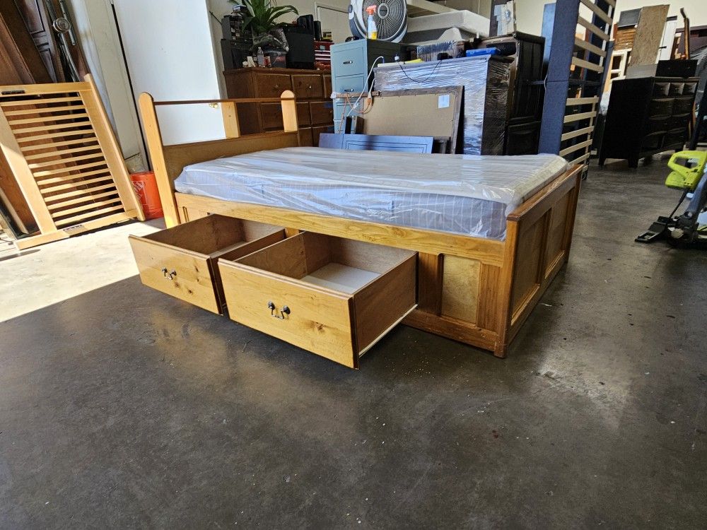Twin Bed And Mattress